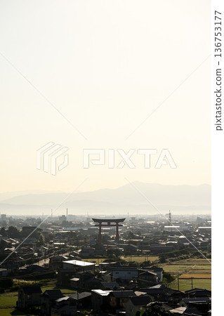 Yahiko Village and the Yahiko Otorii Gate (Yahiko Village, Niigata Prefecture) Yahiko Village and the Yahiko Otorii Gate (Yahiko Village, Niigata Prefecture) 136753177