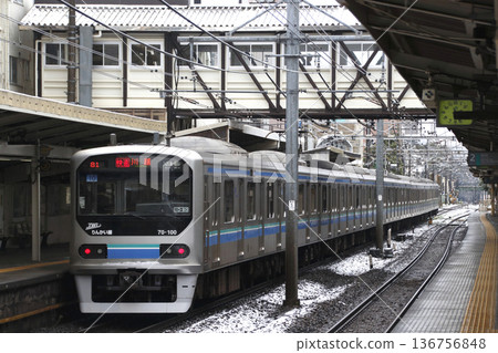 【JA】冬季臨海線70000系列列車從十站出發 136756848