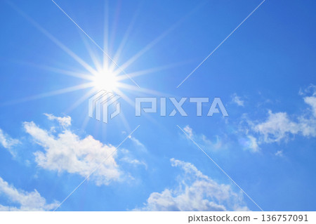 Blue sky and sun, direct sunlight, free space image (Fix photo) Blue sky and sun, direct sunlight, free space image (Fix photo) 136757091
