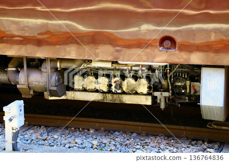 DMF15HZ-G diesel engine (service power generator) for JNR Series 14 passenger cars DMF15HZ-G diesel engine (service power generator) for JNR Series 14 passenger cars 136764836
