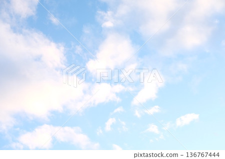 Blue sky cloud 136767444