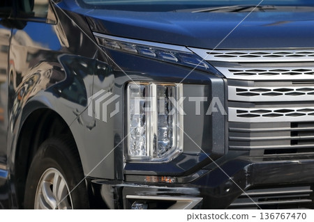 Car headlight Car headlight 136767470