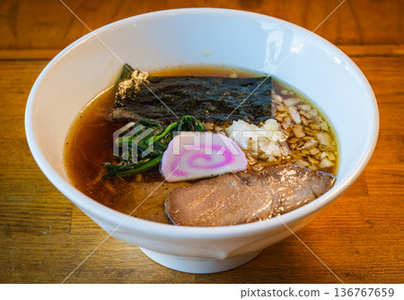 醬油拉麵 醬油拉麵 136767659
