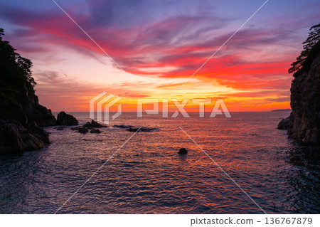 Sasagawa flow/evening view 136767879