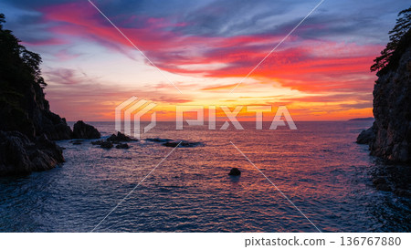 Sasagawa flow/evening view Sasagawa flow/evening view 136767880