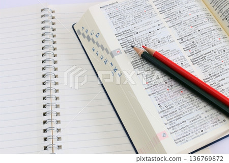 教育圖片、考生、考試學習 136769872