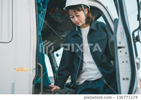 truck driver, female, lady 136771174