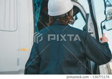 truck driver, female, lady 136771178