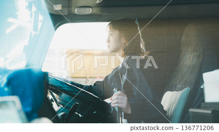 female, lady, woman 136771206