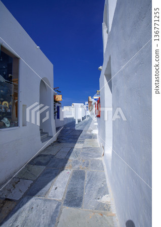 Santorini 136771255