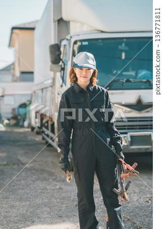 女卡車修理工 女卡車修理工 136771811