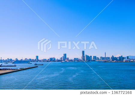 日本橫濱城市景觀：罕見新奇的景色。橫濱市全景…飛鳥二號、富士山、橫濱關內塔、K Arena 等。 136772168