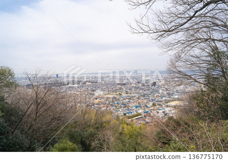 從野崎城遺址眺望的景色(大阪府大東市飯守山) 從野崎城遺址眺望的景色(大阪府大東市飯守山) 136775170
