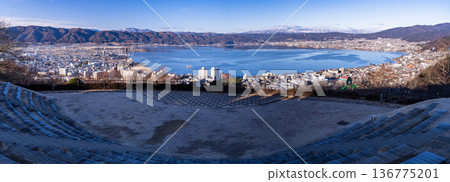 長野縣 諏訪湖的黎明，冬日景色 136775201