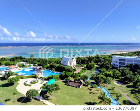 Views of the sea Views of the sea 136776397