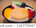 Fruit parfait 136779947