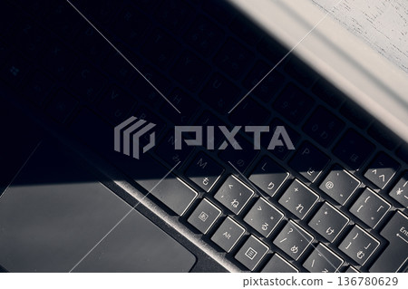 Laptop computer image 136780629