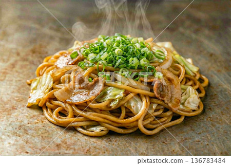 Sauce Fried Noodles 136783484