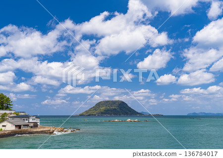 從佐賀縣唐津城眺望 136784017