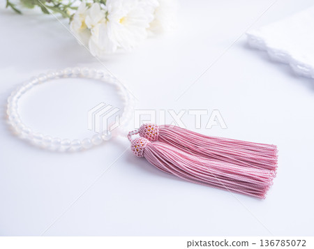 White agate and rose quartz prayer beads, white chrysanthemum, handkerchief, natural stone prayer beads 136785072