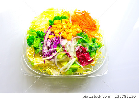 新鮮沙拉 136785130