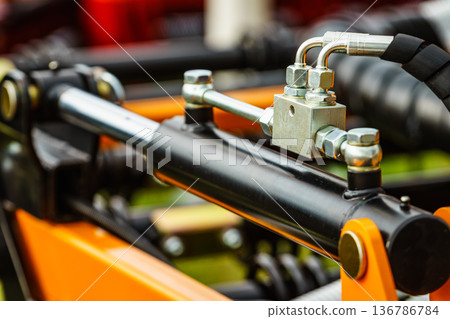 Hydraulic system on modern machine 136786784