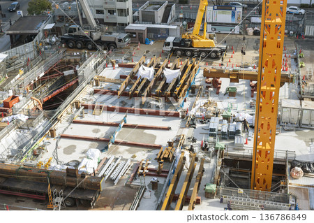 建築工地重建 136786849