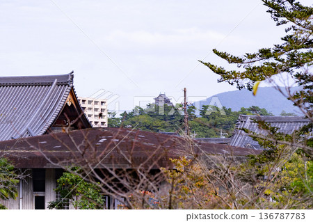 Gesshoji Temple, the family temple of the Matsue domain's seventh lord, Matsudaira Harusato, Matsue Castle as seen from his grave Gesshoji Temple, the family temple of the Matsue domain's seventh lord, Matsudaira Harusato, Matsue Castle as seen from his grave 136787783