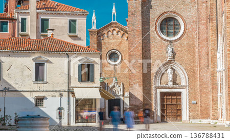 Basilica di Santa Maria Gloriosa dei Frari timelapse. Venice, Italy 136788431