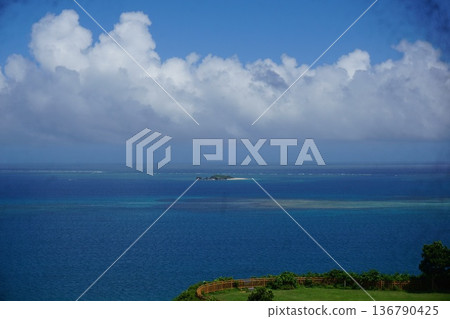 沖繩的風景深深打動了我。 沖繩的風景深深打動了我。 136790425