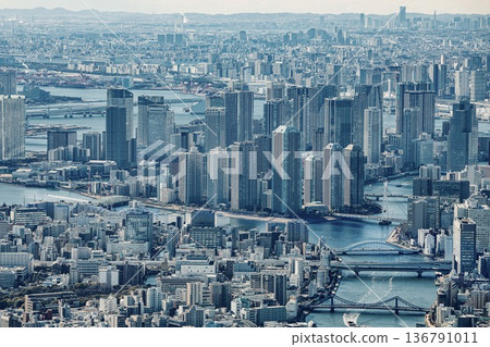 Luxury tower apartment complex in Tokyo's bay area Luxury tower apartment complex in Tokyo's bay area 136791011