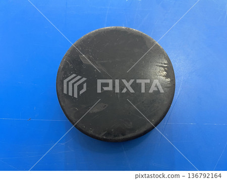 hockey washer isolated on bley background 136792164