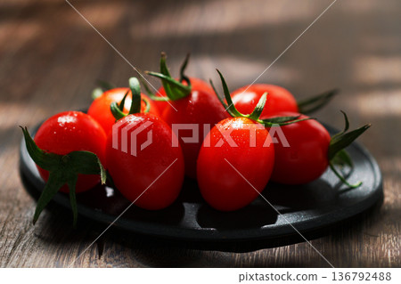 Mini tomato (Aiko) 136792488