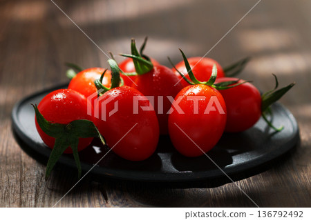 Mini tomato (Aiko) Mini tomato (Aiko) 136792492