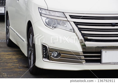 汽車圖片日產Elgrand前面罩 136792911