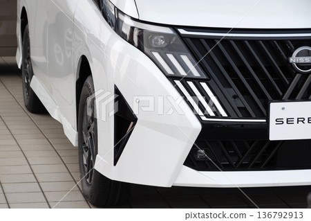 汽車圖片:日產Serena第六代前臉 汽車圖片:日產Serena第六代前臉 136792913