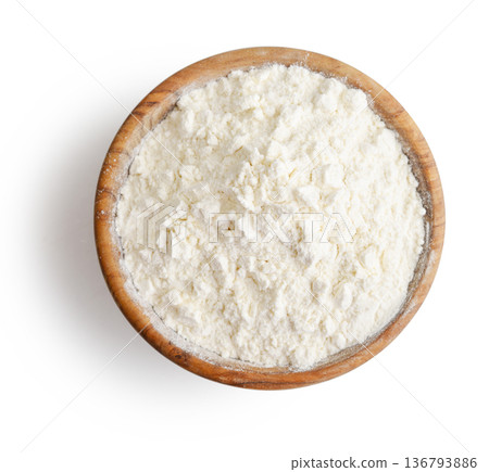 Rice flour in wooden bowl Rice flour in wooden bowl 136793886