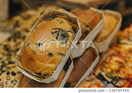 Delicious fresh bred in a traditional bakery. Delicious fresh bred in a traditional bakery. 136795764