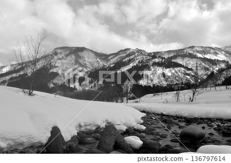 冬天的雪景 冬天的雪景 136797614