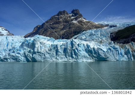 Huge view panorama of the spegazzini glacier los glaciares park argentina 136801842