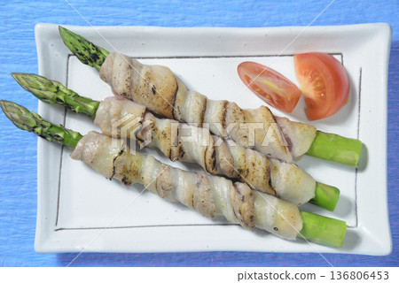 五花肉捲綠蘆筍 五花肉捲綠蘆筍 136806453