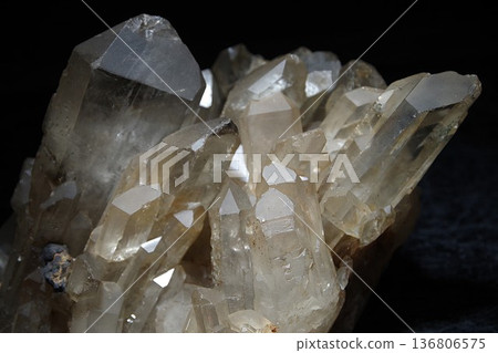 水晶 水晶 136806575