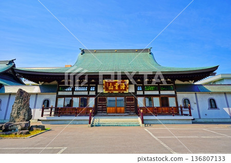 小樽市指定歷史建築第60號:龍德寺本殿 小樽市指定歷史建築第60號:龍德寺本殿 136807133