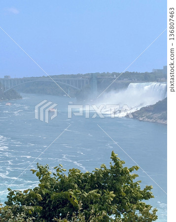尼加拉瀑布和彩虹橋的壯麗景色 | 加拿大旅遊景點 136807463