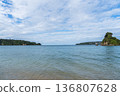 The calm blue sea of Okinawa 136807628