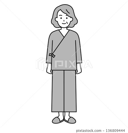 身穿醫院檢查服的老婦人(全身照) 身穿醫院檢查服的老婦人(全身照) 136809444
