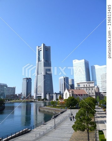 Landscape of Minato Mirai Landscape of Minato Mirai 136811485