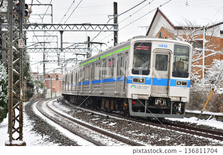 鐵路:私人鐵路 - 東武野田線雪景 - 10000系列 11932F 鐵路:私人鐵路 - 東武野田線雪景 - 10000系列 11932F 136811704