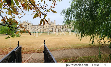this is building surrounding Cambridge university  136811919