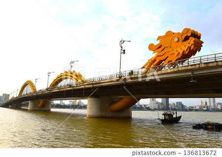 越南峴港龍橋外觀 3 136813672